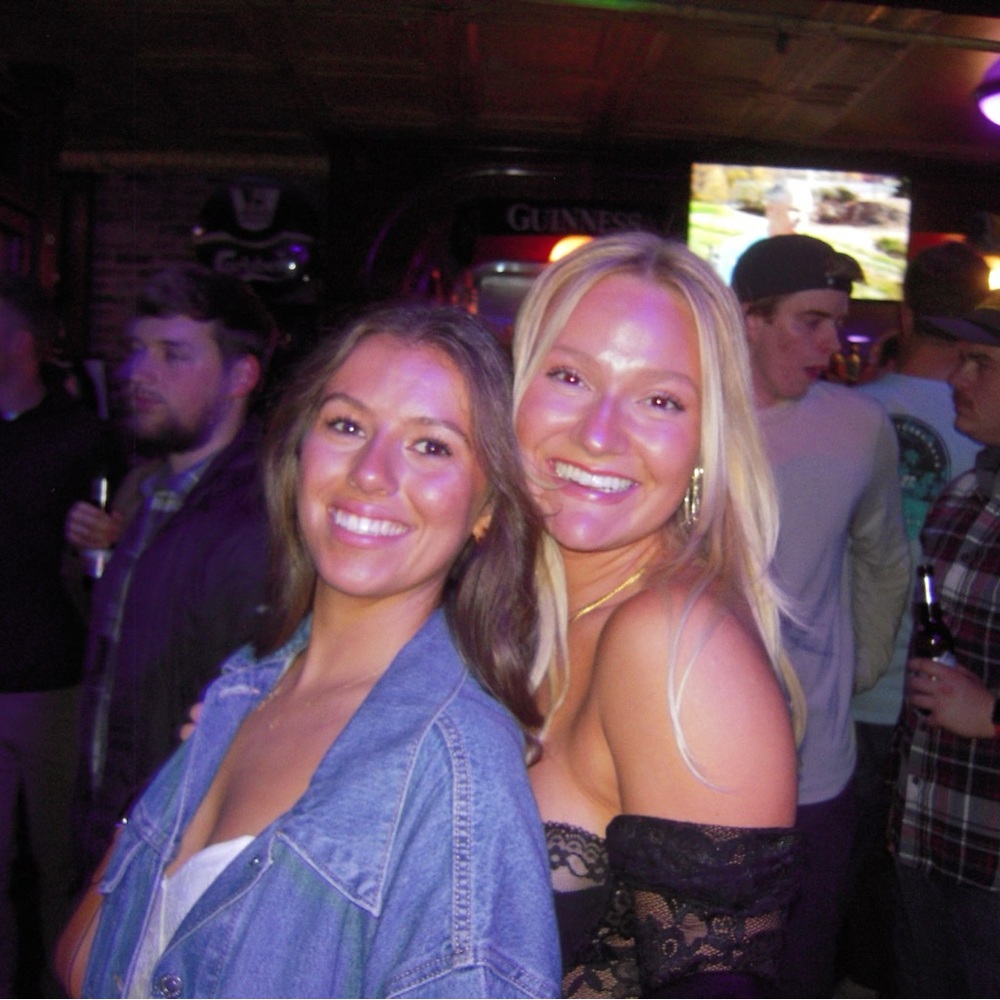 Meet your Posher, Olivia